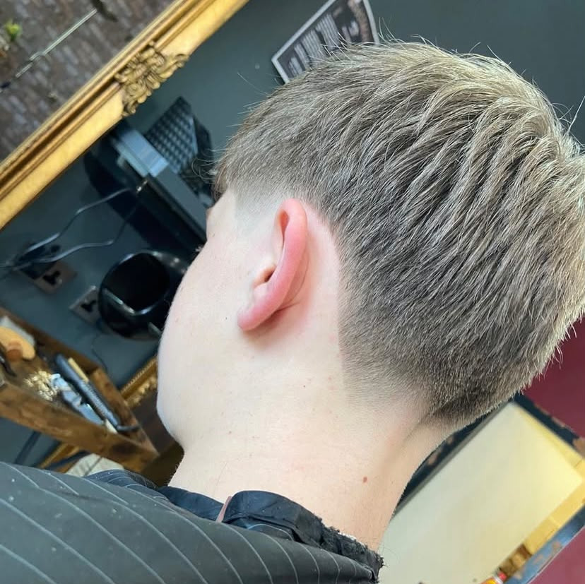 picture of child having hair cut